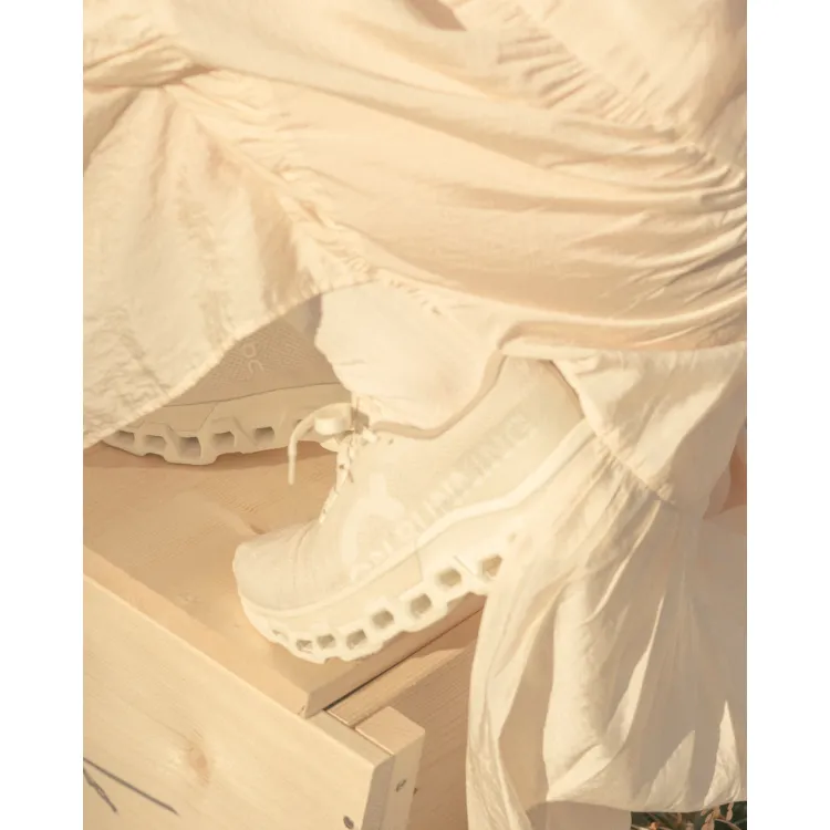 Women's Cloudmonster 2 INVINCIBLE Ivory | White